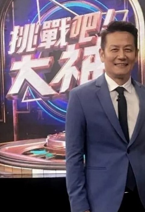 姐弟乱伦姐姐嘴.上拒.绝我但身体.却很诚.实还是被我.按在床上爆.操内射好爽超.大声 - 麻花影视